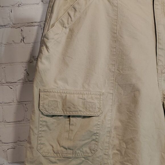 Vintage L.L. Bean tan khaki hiking cargo shorts size 20 - Picture 2 of 7